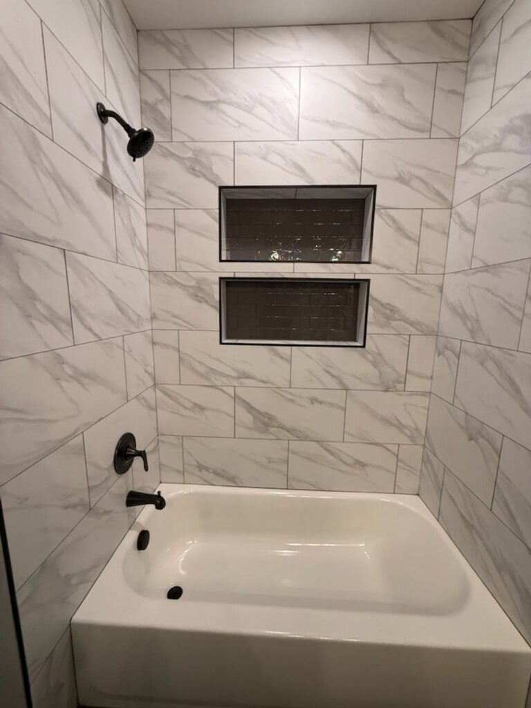 36 N White Pine - Bathroom