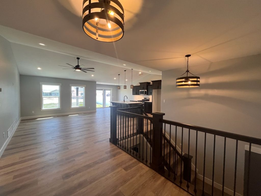 36 n white pine - Entry Way