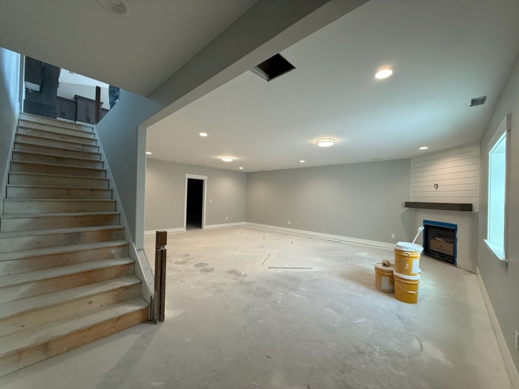 5368 Cypress - Downstairs