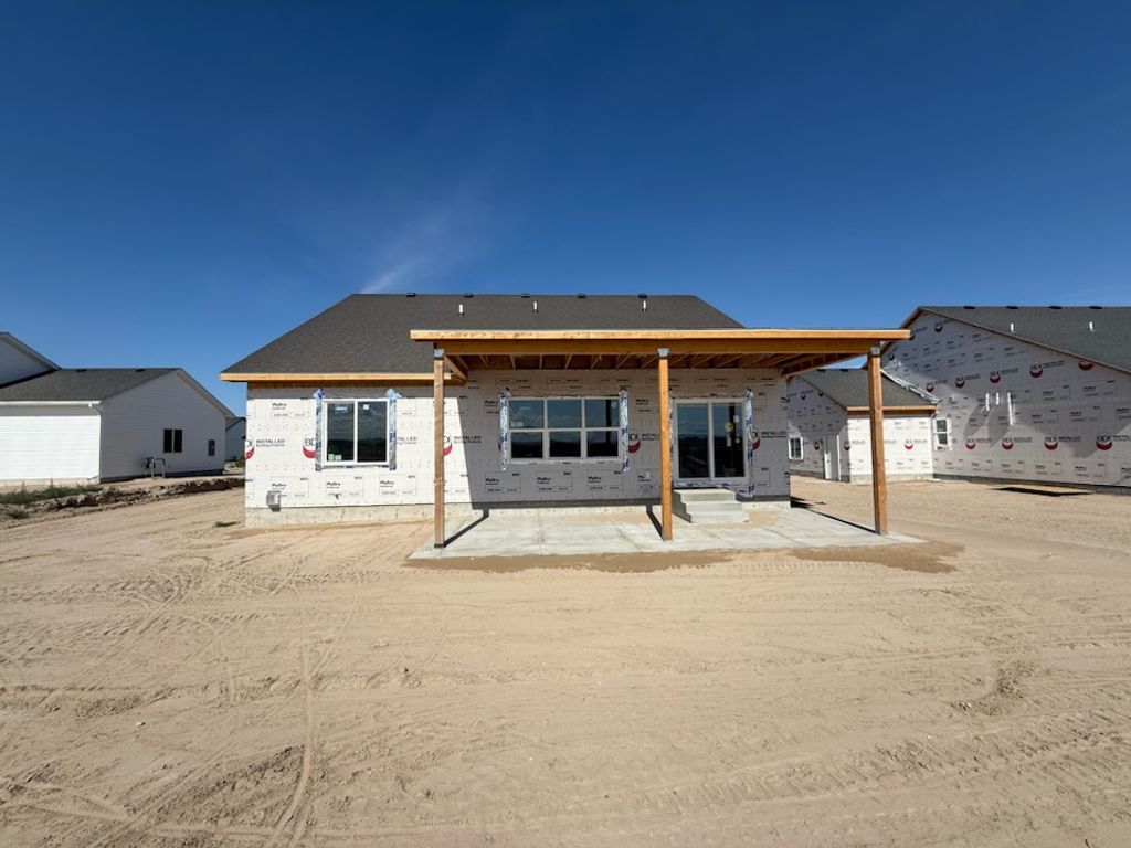 5368 Cypress - back yard
